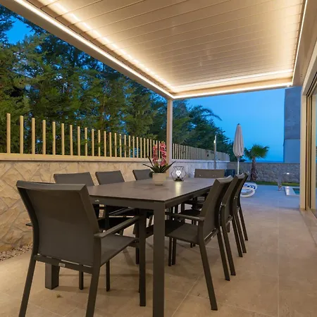 Вілла New! Adore