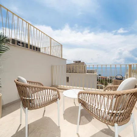 New! Adore Вілла *