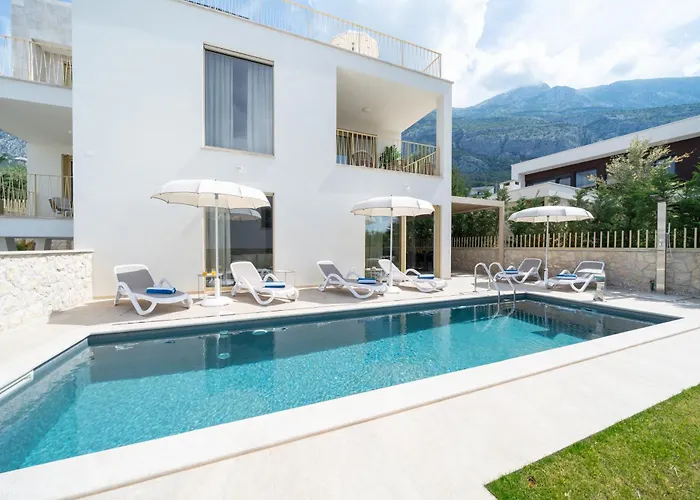 New! Adore Villa Makarska